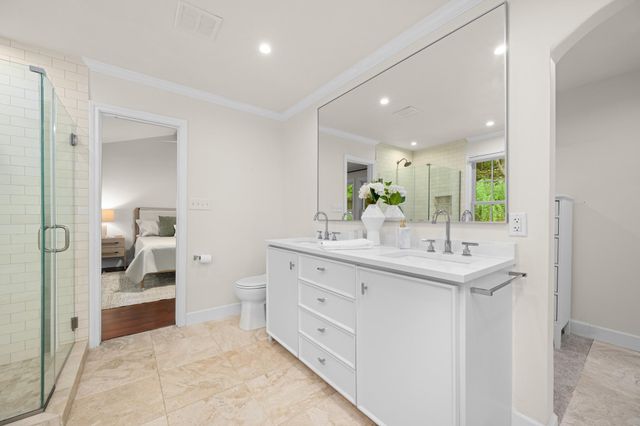 3405 Cascadera DR, Austin, TX 78731