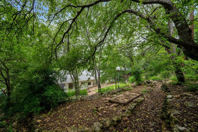 3405 Cascadera DR, Austin, TX 78731