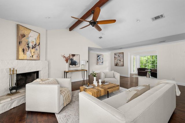3405 Cascadera DR, Austin, TX 78731