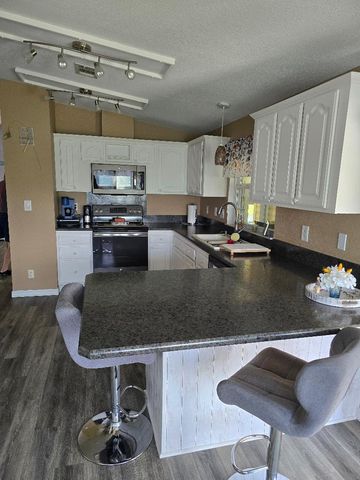 337 Seahorse Terrace, Fort Pierce, FL 34982
