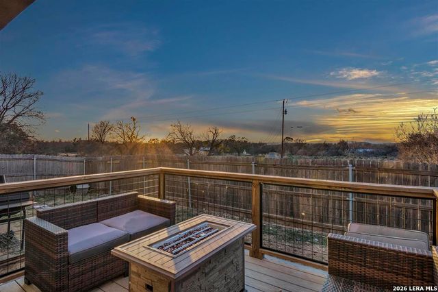 1706 Redwood Drive, Granite Shoals, TX 78654