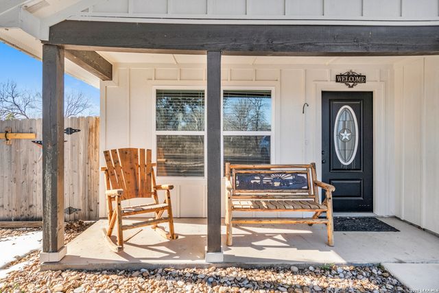 1706 Redwood Drive, Granite Shoals, TX 78654