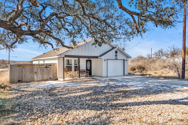 1706 Redwood Drive, Granite Shoals, TX 78654