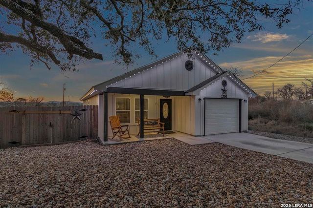 1706 Redwood Drive, Granite Shoals, TX 78654