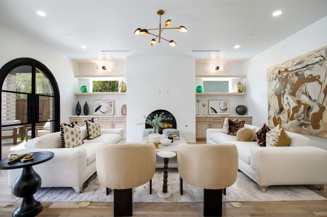 6162 Prospect Avenue, Dallas, TX 75214