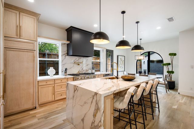 6162 Prospect Avenue, Dallas, TX 75214
