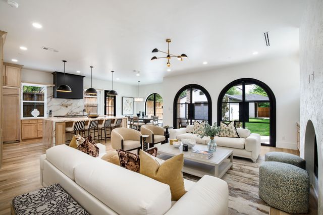 6162 Prospect Avenue, Dallas, TX 75214