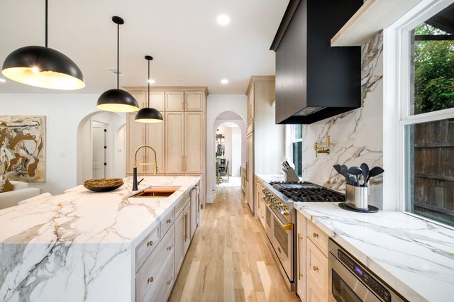 6162 Prospect Avenue, Dallas, TX 75214