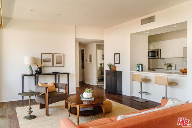 960 San Pasqual Street 203, Pasadena, CA 91106