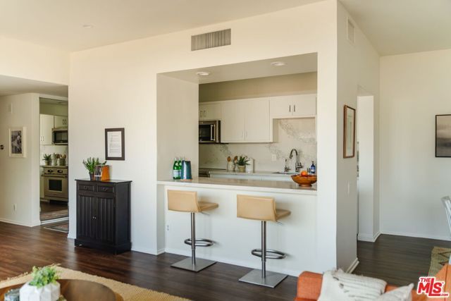 960 San Pasqual Street 203, Pasadena, CA 91106