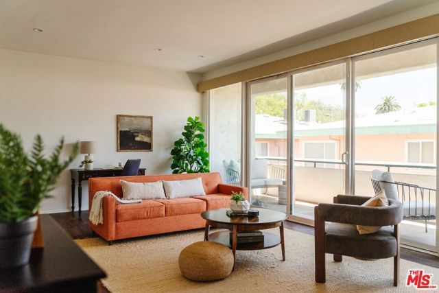 960 San Pasqual Street 203, Pasadena, CA 91106