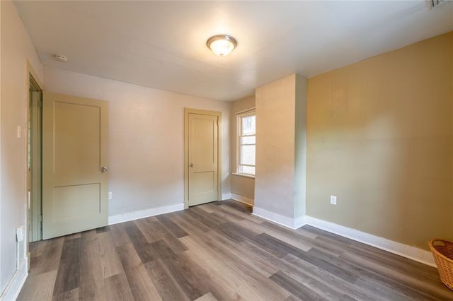 7322 Whipple St, Swissvale, PA 15218