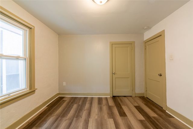 7322 Whipple St, Swissvale, PA 15218