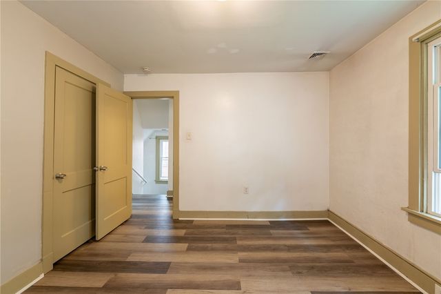 7322 Whipple St, Swissvale, PA 15218