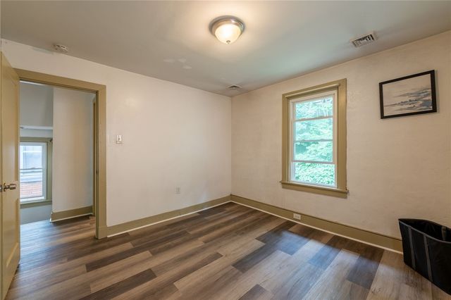 7322 Whipple St, Swissvale, PA 15218