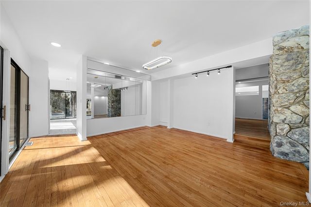 12 Lost Meadow Lane, Port Jefferson, NY 11777