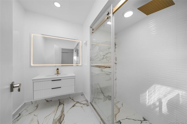 12 Lost Meadow Lane, Port Jefferson, NY 11777