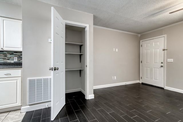 401 Cambridge Cir Apt A4, Murrells Inlet, SC 29576