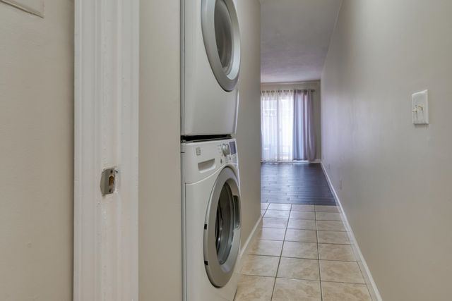401 Cambridge Cir Apt A4, Murrells Inlet, SC 29576