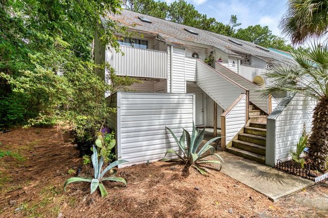 401 Cambridge Cir Apt A4, Murrells Inlet, SC 29576