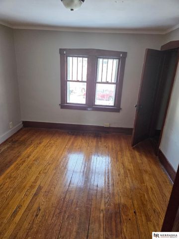 4506 Fort Street, Omaha, NE 68104