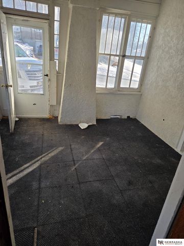 4506 Fort Street, Omaha, NE 68104