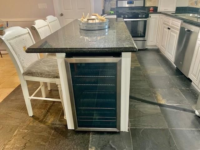 1114 Bayou Circle, Galveston, TX 77551