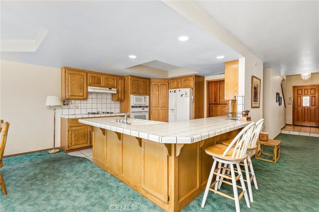 Image 11 of property listing at 13675 Spring Valley Parkway, Victorville, CA 92395