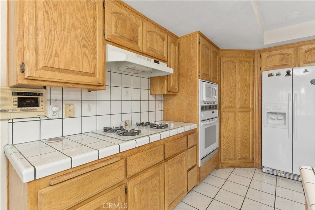 Image 12 of property listing at 13675 Spring Valley Parkway, Victorville, CA 92395