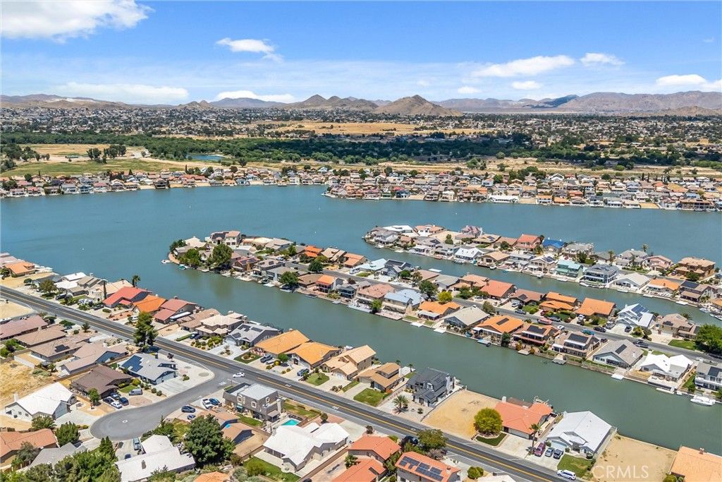 Image 41 of property listing at 13675 Spring Valley Parkway, Victorville, CA 92395