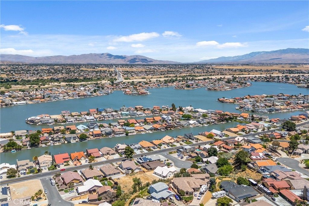 Image 43 of property listing at 13675 Spring Valley Parkway, Victorville, CA 92395