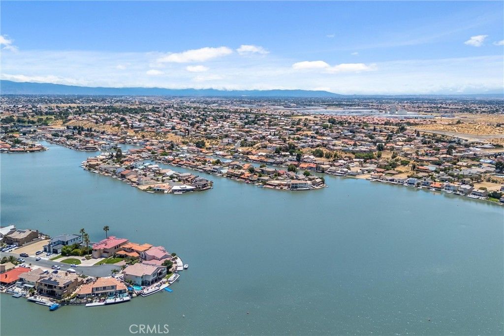 Image 45 of property listing at 13675 Spring Valley Parkway, Victorville, CA 92395