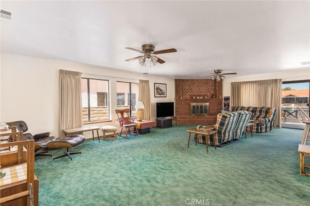 Image 5 of property listing at 13675 Spring Valley Parkway, Victorville, CA 92395
