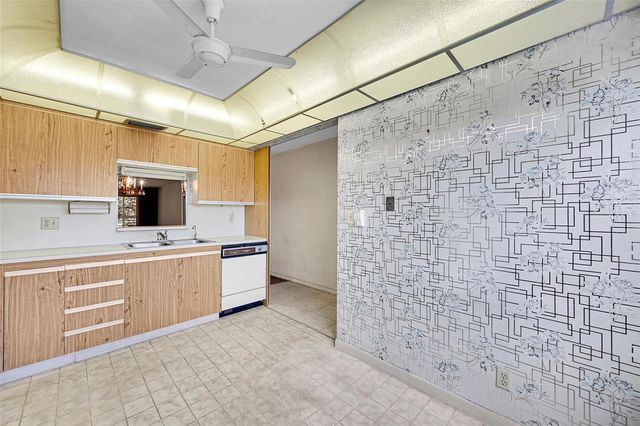 2006 Granada Drive A3, Coconut Creek, FL 33066