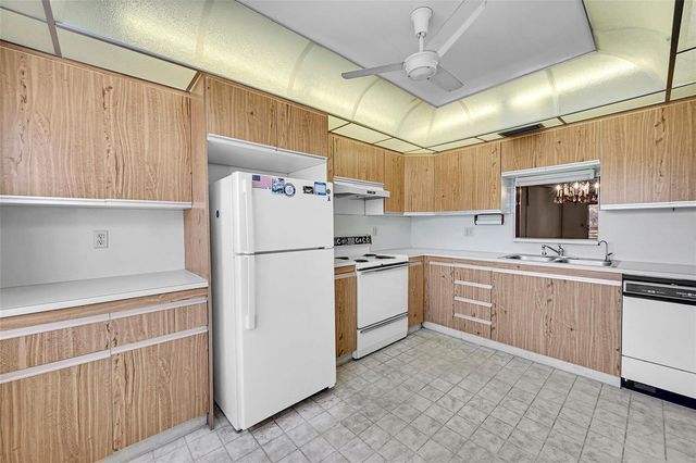 2006 Granada Drive A3, Coconut Creek, FL 33066
