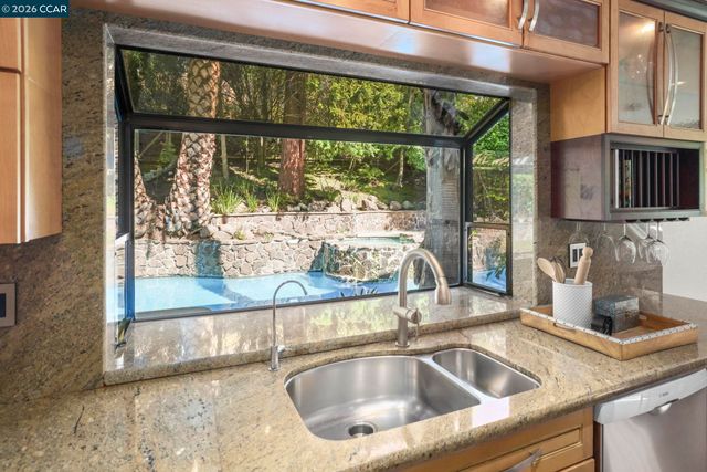 1490 Whitecliff Way, Walnut Creek, CA 94596