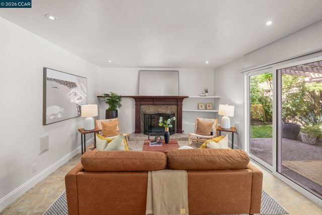 1490 Whitecliff Way, Walnut Creek, CA 94596