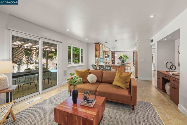 1490 Whitecliff Way, Walnut Creek, CA 94596