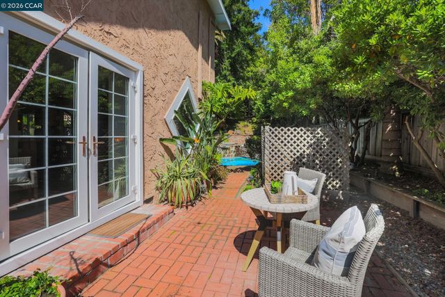 1490 Whitecliff Way, Walnut Creek, CA 94596