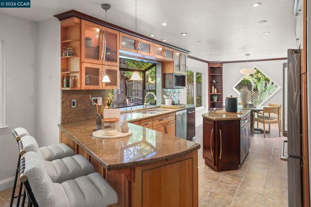 1490 Whitecliff Way, Walnut Creek, CA 94596