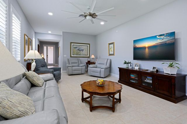 161 SE Via Visconti, Port St Lucie, FL 34952