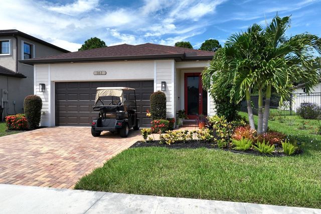 161 SE Via Visconti, Port St Lucie, FL 34952