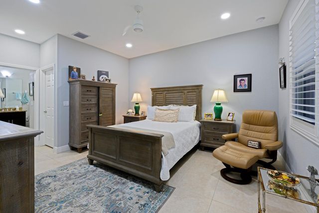 161 SE Via Visconti, Port St Lucie, FL 34952