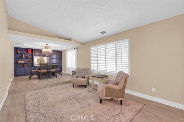 15908 Acoma Road, Apple Valley, CA 92307