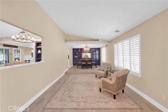 15908 Acoma Road, Apple Valley, CA 92307