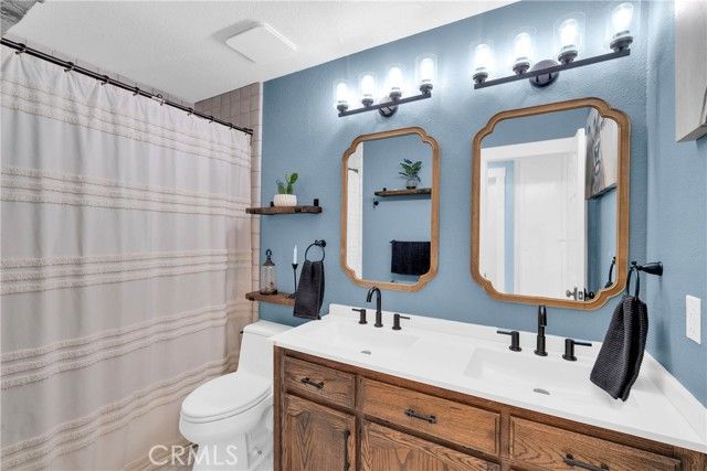 15908 Acoma Road, Apple Valley, CA 92307