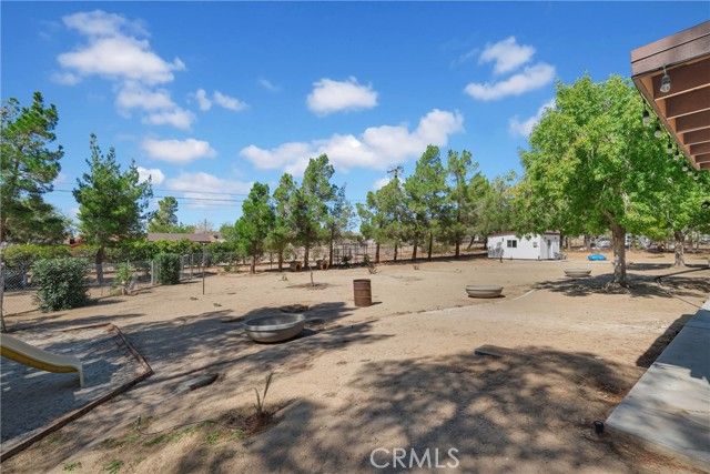 15908 Acoma Road, Apple Valley, CA 92307