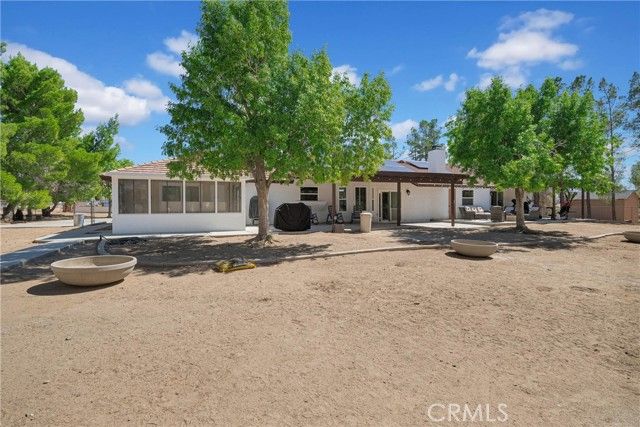 15908 Acoma Road, Apple Valley, CA 92307
