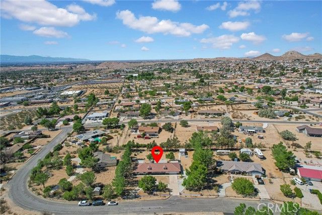 15908 Acoma Road, Apple Valley, CA 92307