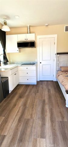 15908 Acoma Road, Apple Valley, CA 92307